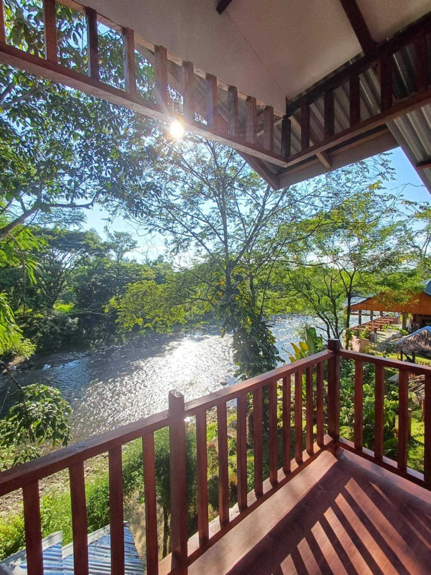 Asim Paris Guesthouse & Jungle Trekking Bukit Lawang Dış mekan fotoğraf